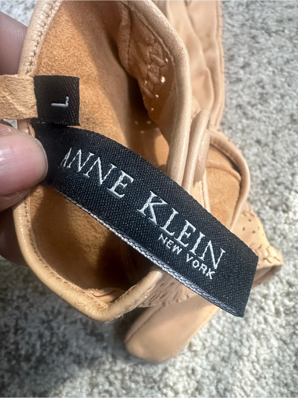 Anne Klein Tan Leather Driving Gloves